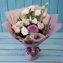 Букет цветов из:  Розы и Лизиантусы в Зубутлях-Миатли