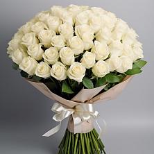 Букет 101 беля роза Белоснежка в Зубутлях-Миатли