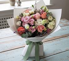 Букет цветов из:  Розы, Лизиантусы и Гвоздики #REPLACE_PRED# Зубутлях-Миатли