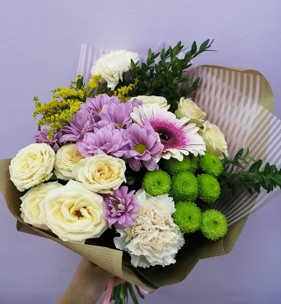 Букет цветов из: Хризантемы, Розы, Гвоздики и Герберы в Зубутлях-Миатли